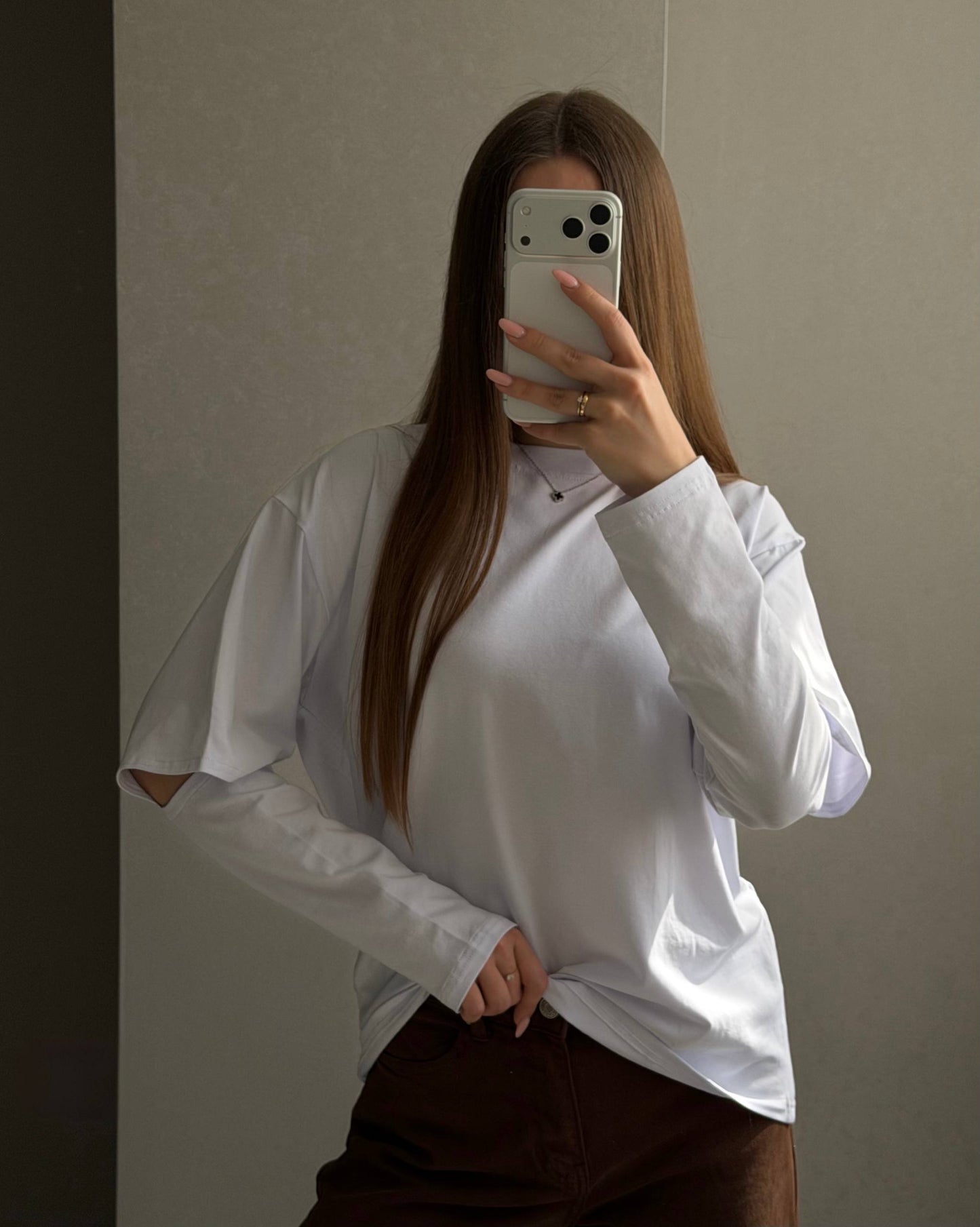 Longsleeve with accent sleeves