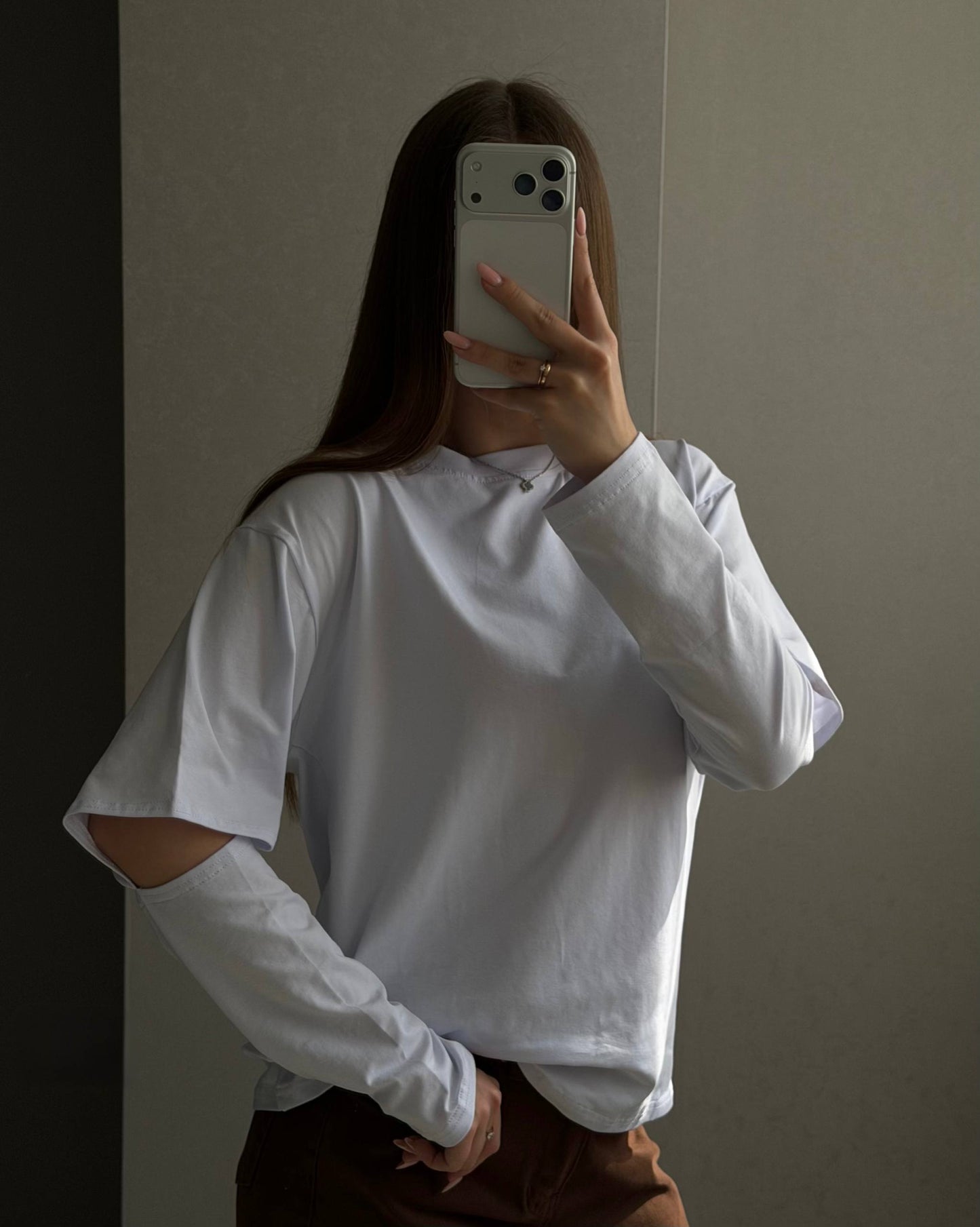 Longsleeve with accent sleeves