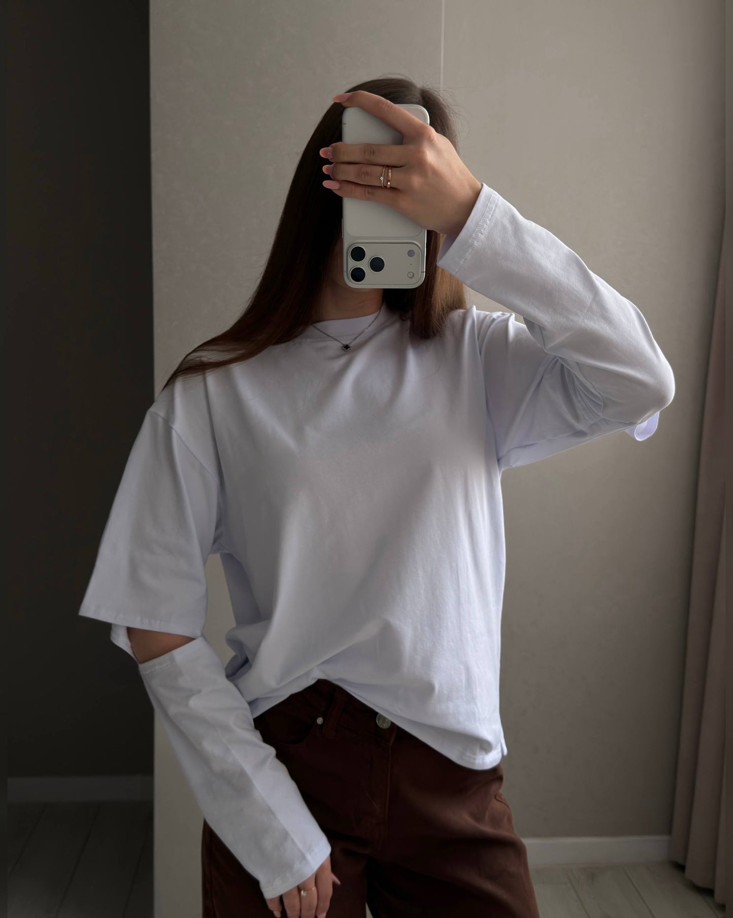 Longsleeve with accent sleeves