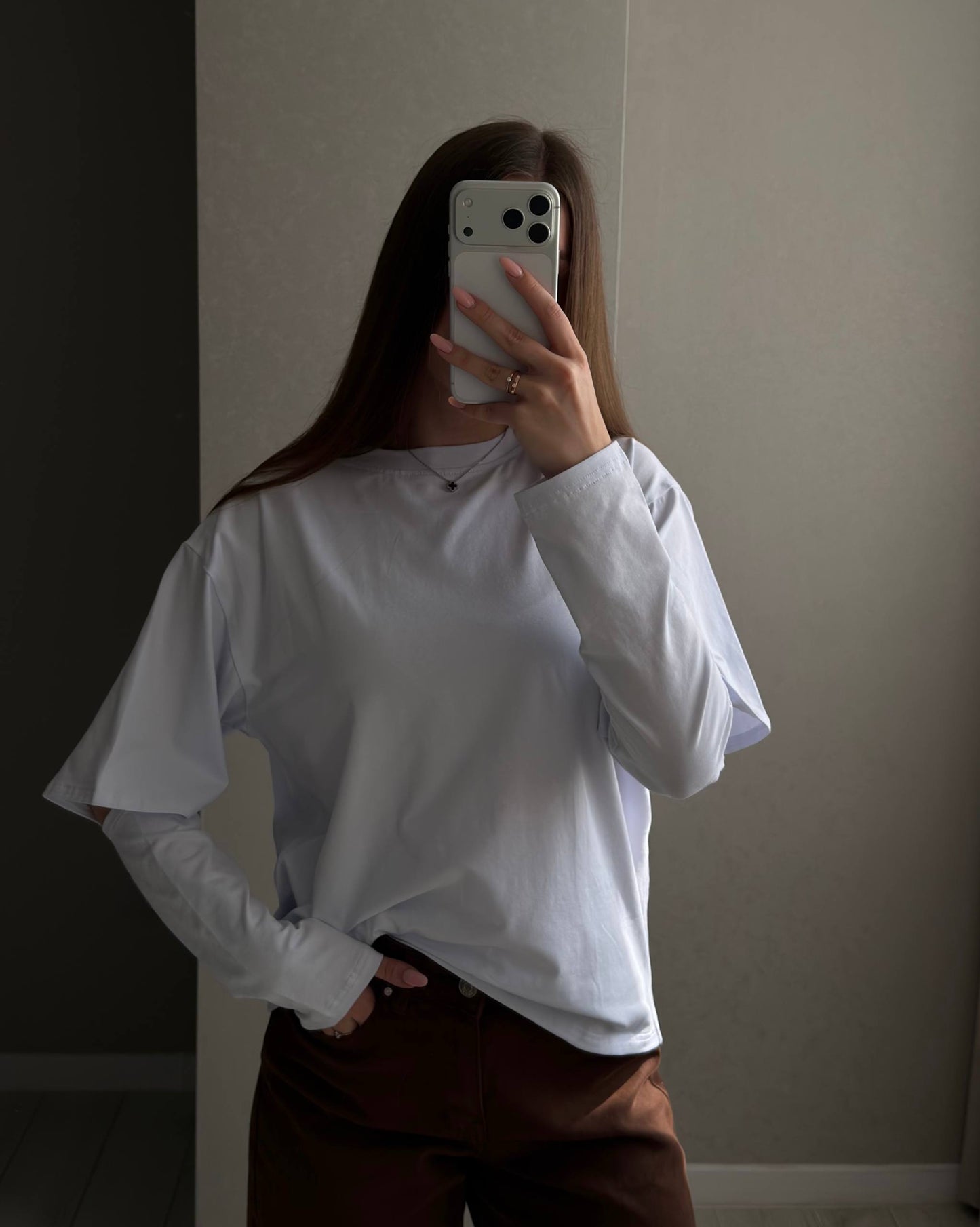 Longsleeve with accent sleeves