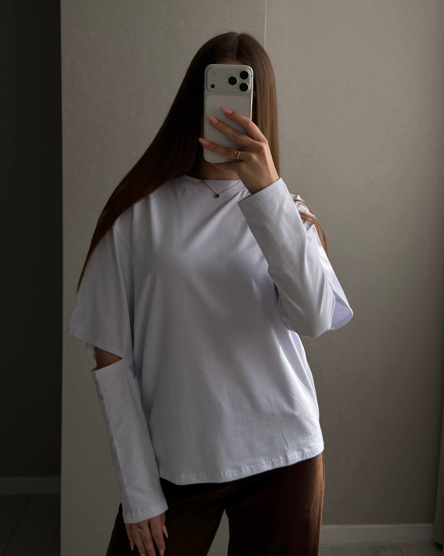 Longsleeve with accent sleeves
