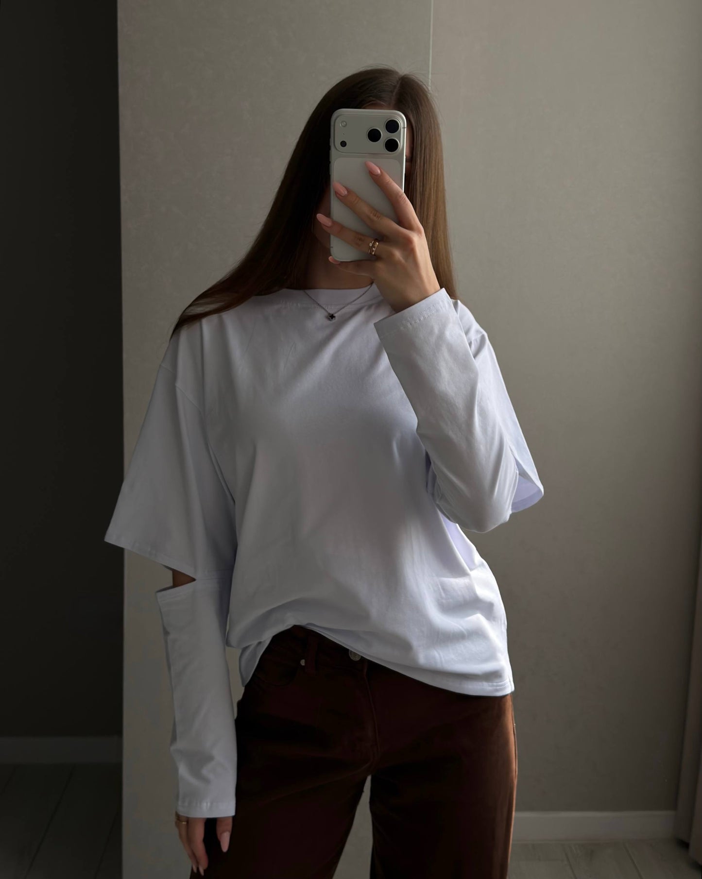 Longsleeve with accent sleeves