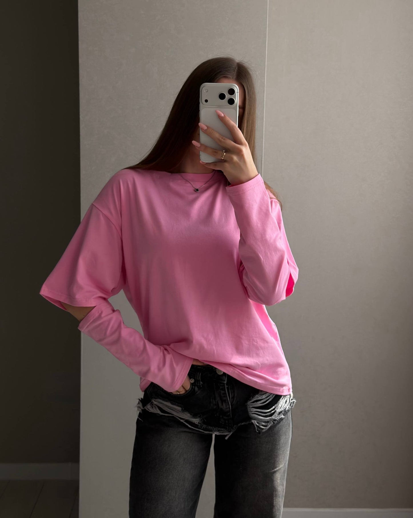 Longsleeve with accent sleeves
