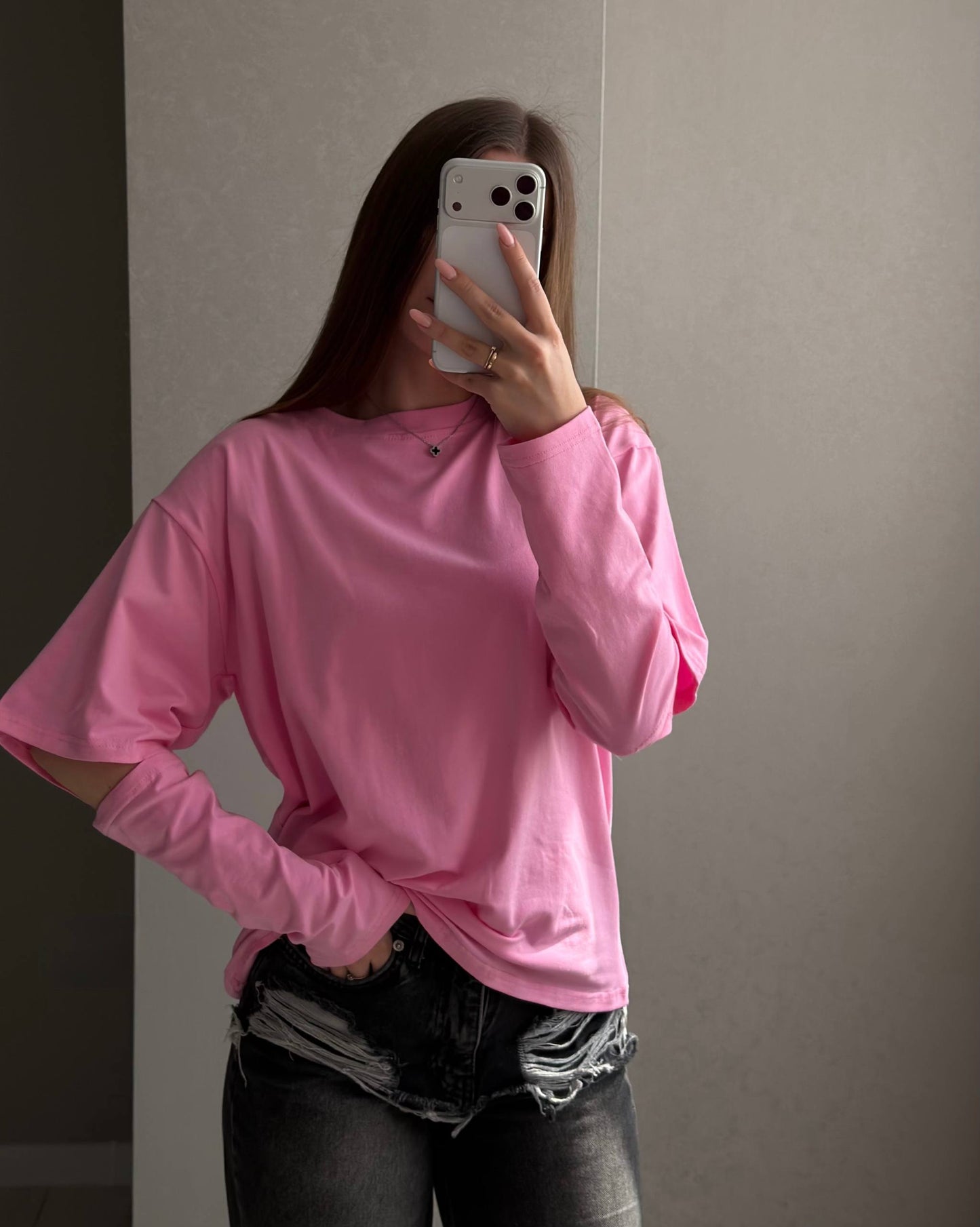 Longsleeve with accent sleeves