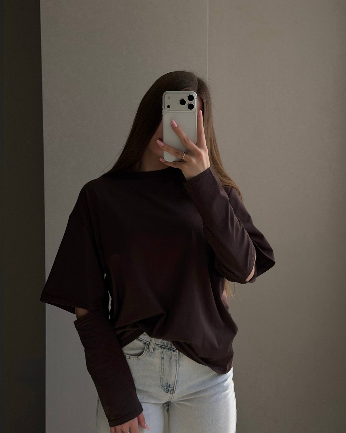 Longsleeve with accent sleeves