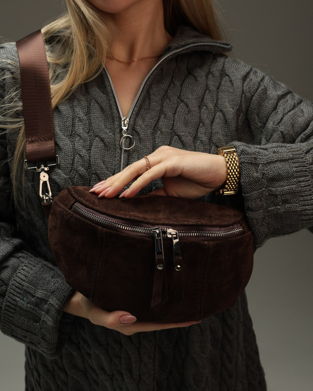 Women's fanny pack made of genuine suede, chocolate