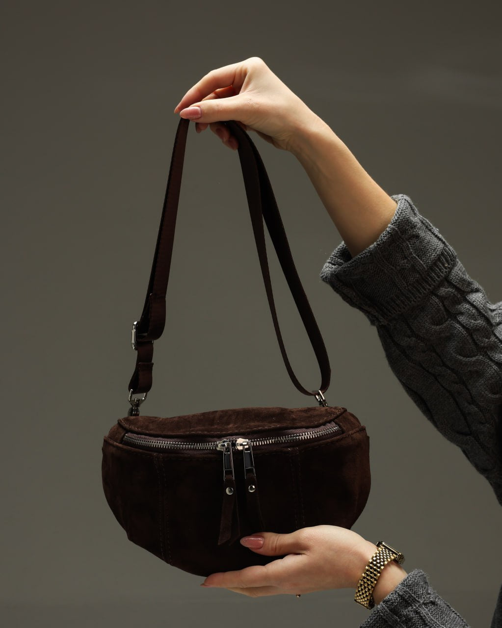 Women's fanny pack made of genuine suede, chocolate