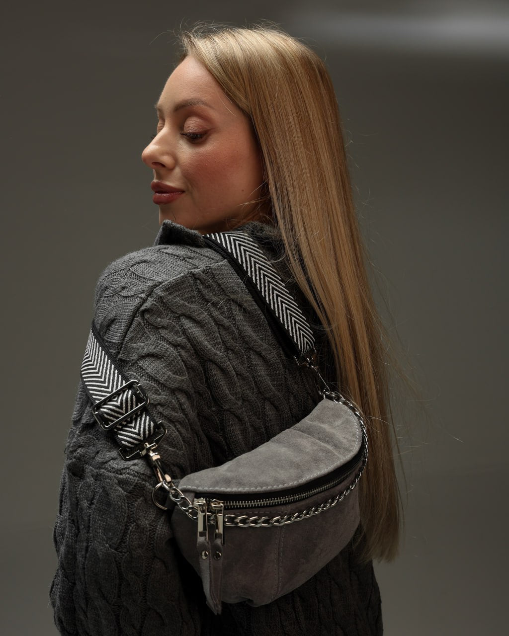 Women's fanny pack made of genuine suede, grey