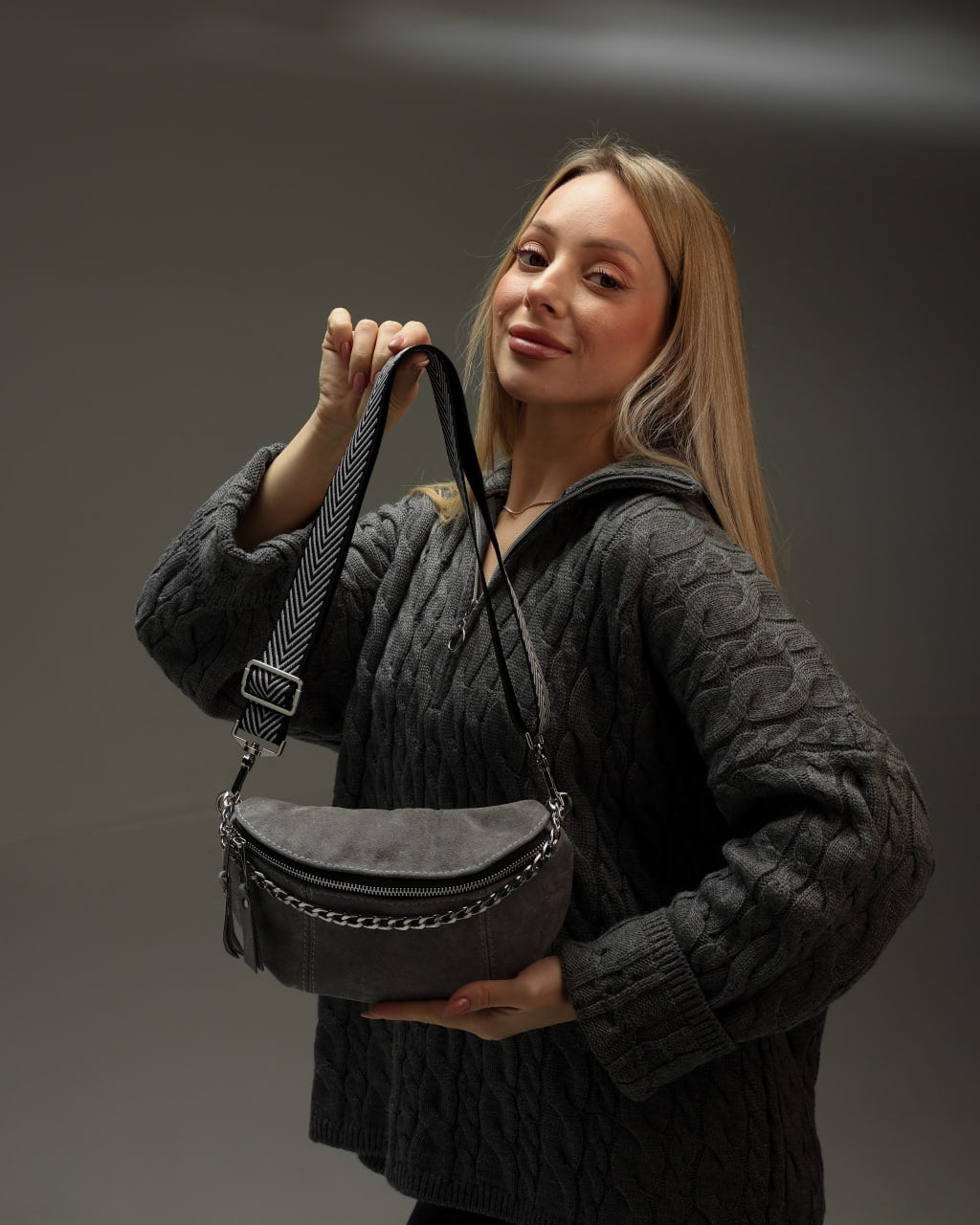 Women's fanny pack made of genuine suede, grey