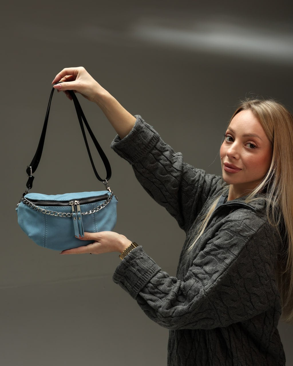 Women's suede fanny pack, light blue