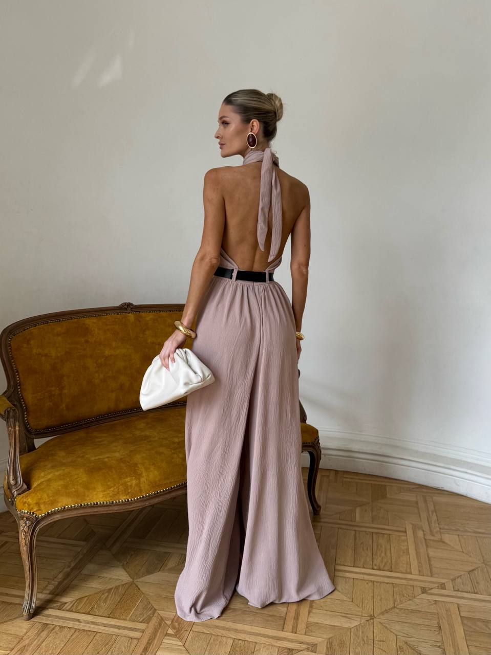 Stylish jumpsuit + belt