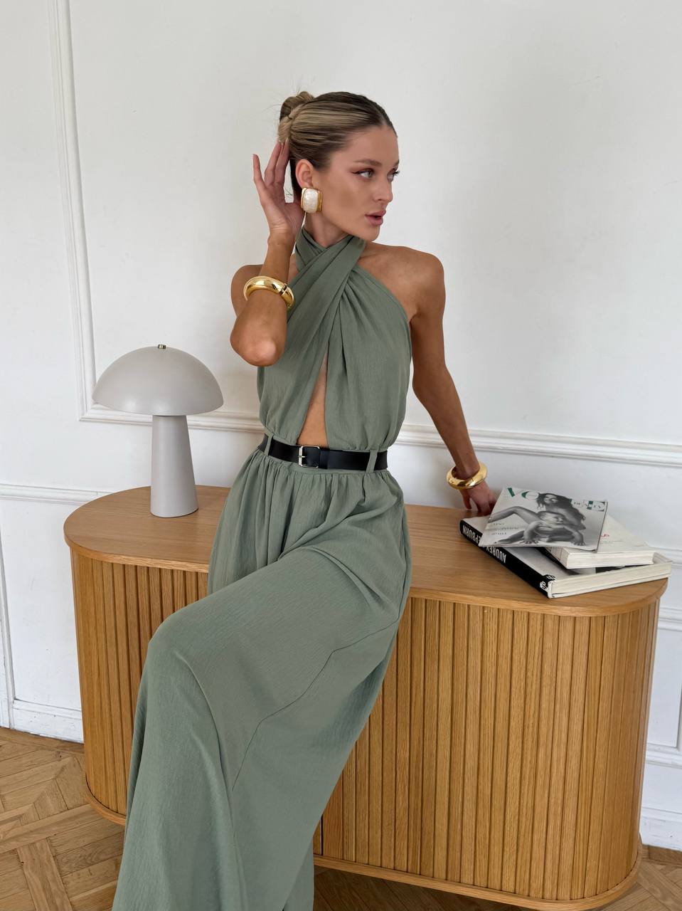 Stylish jumpsuit + belt