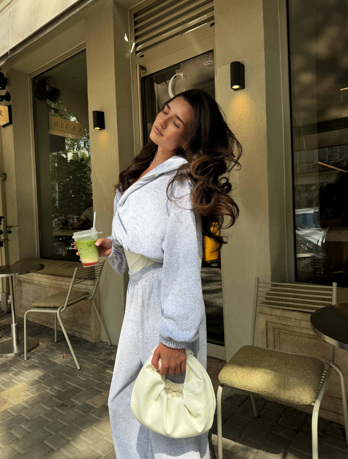 Versatile tracksuit