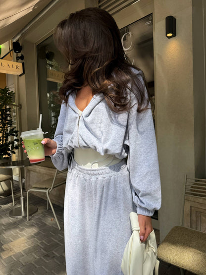 Versatile tracksuit