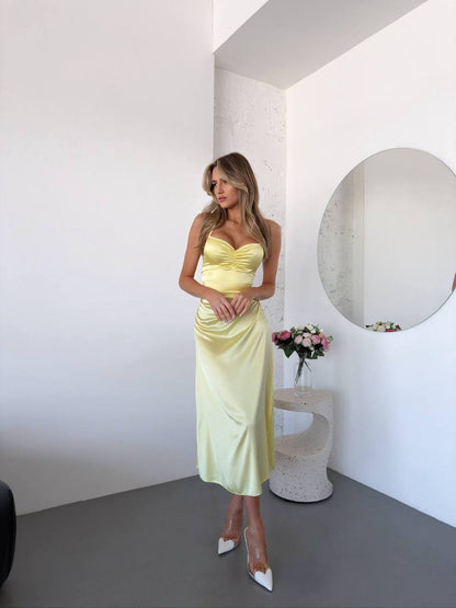 Легка шовковиста сукня
