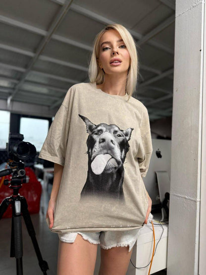 Koszulka oversize z nadrukiem "Doberman", beżowa