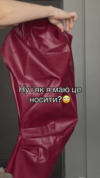 Асиметричний топ з екошкіри
